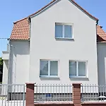 Bolevec Pro Rodiny S Detmi A Zviratky Apartment